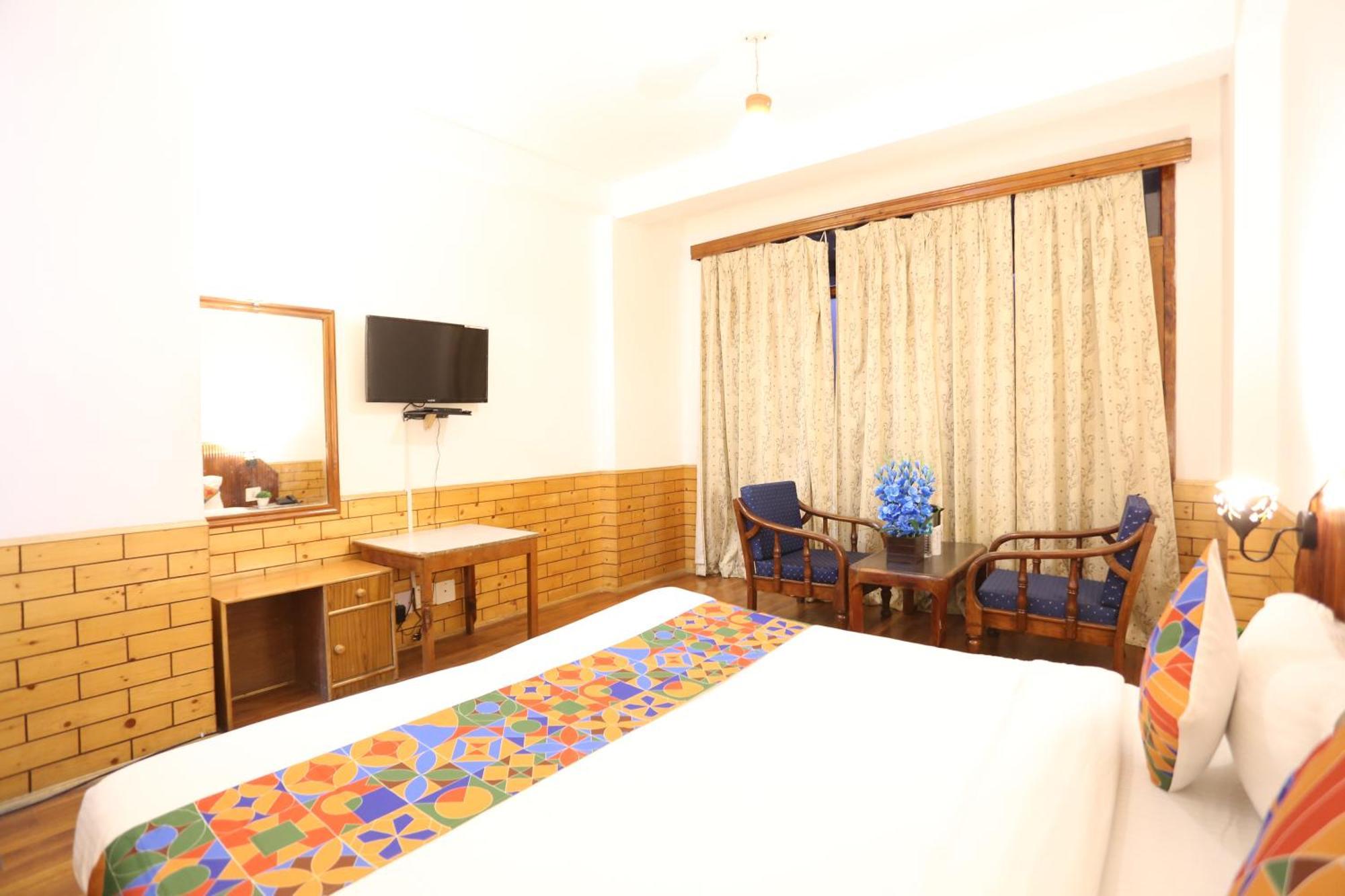 Hotel Surbhi Vashist Extérieur photo