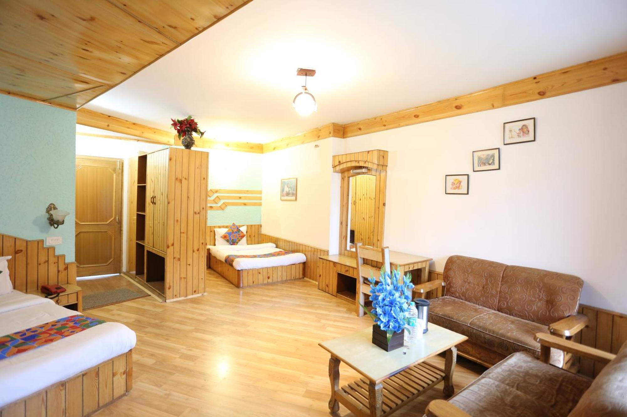 Hotel Surbhi Vashist Extérieur photo