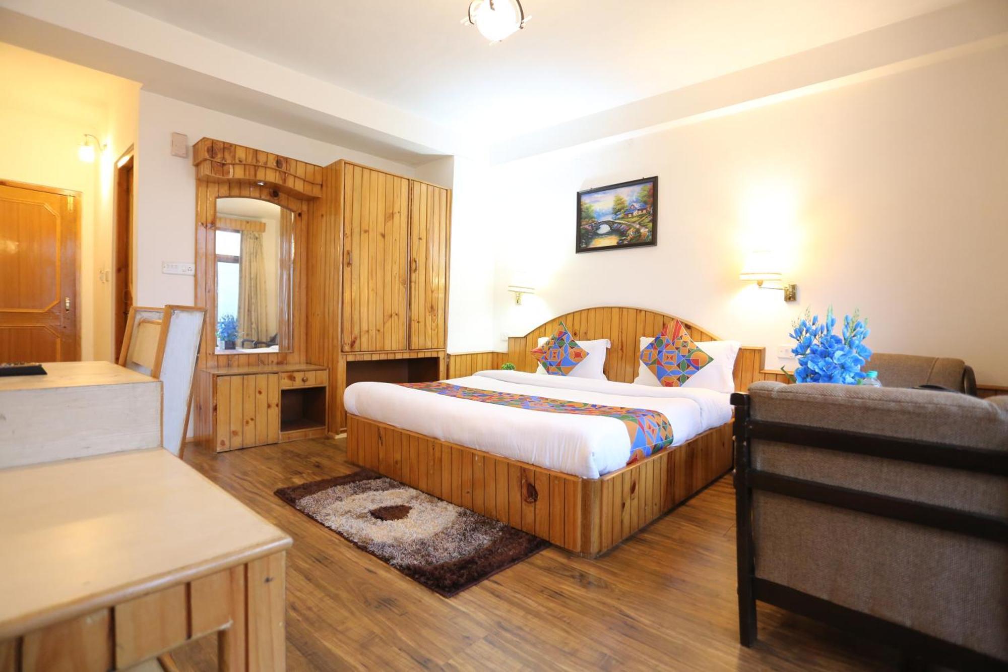 Hotel Surbhi Vashist Extérieur photo
