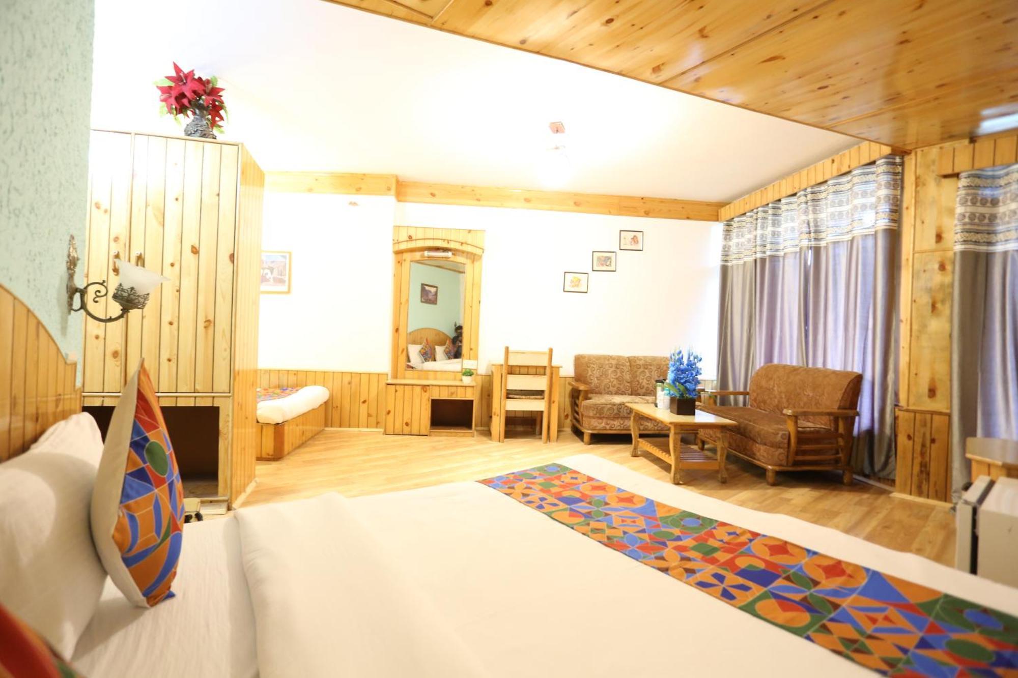 Hotel Surbhi Vashist Extérieur photo