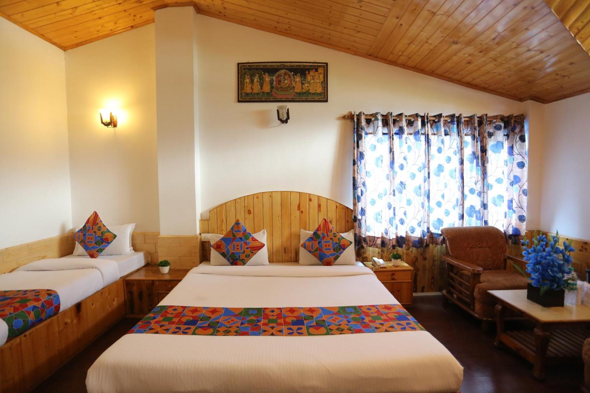 Hotel Surbhi Vashist Extérieur photo