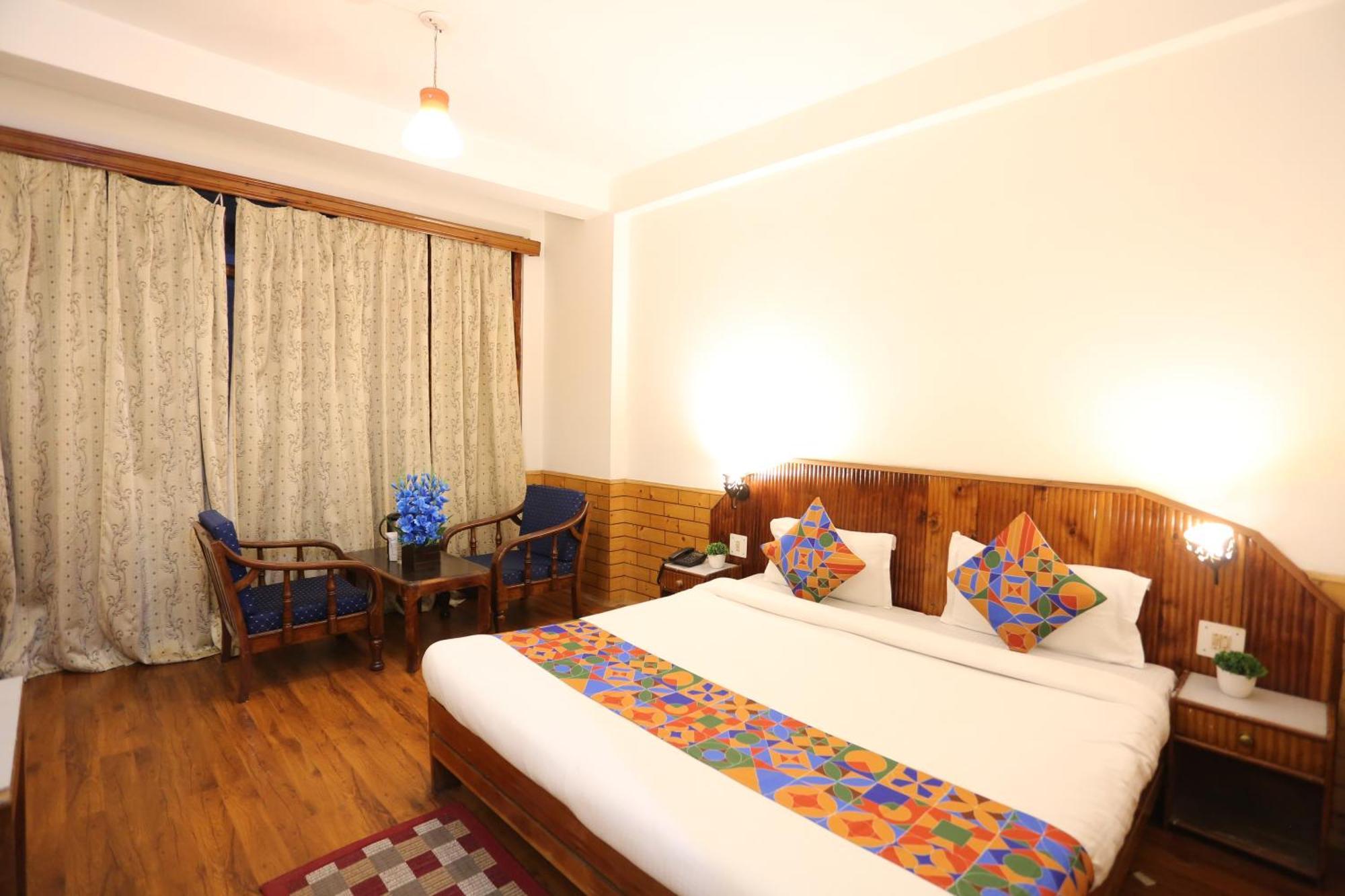 Hotel Surbhi Vashist Extérieur photo