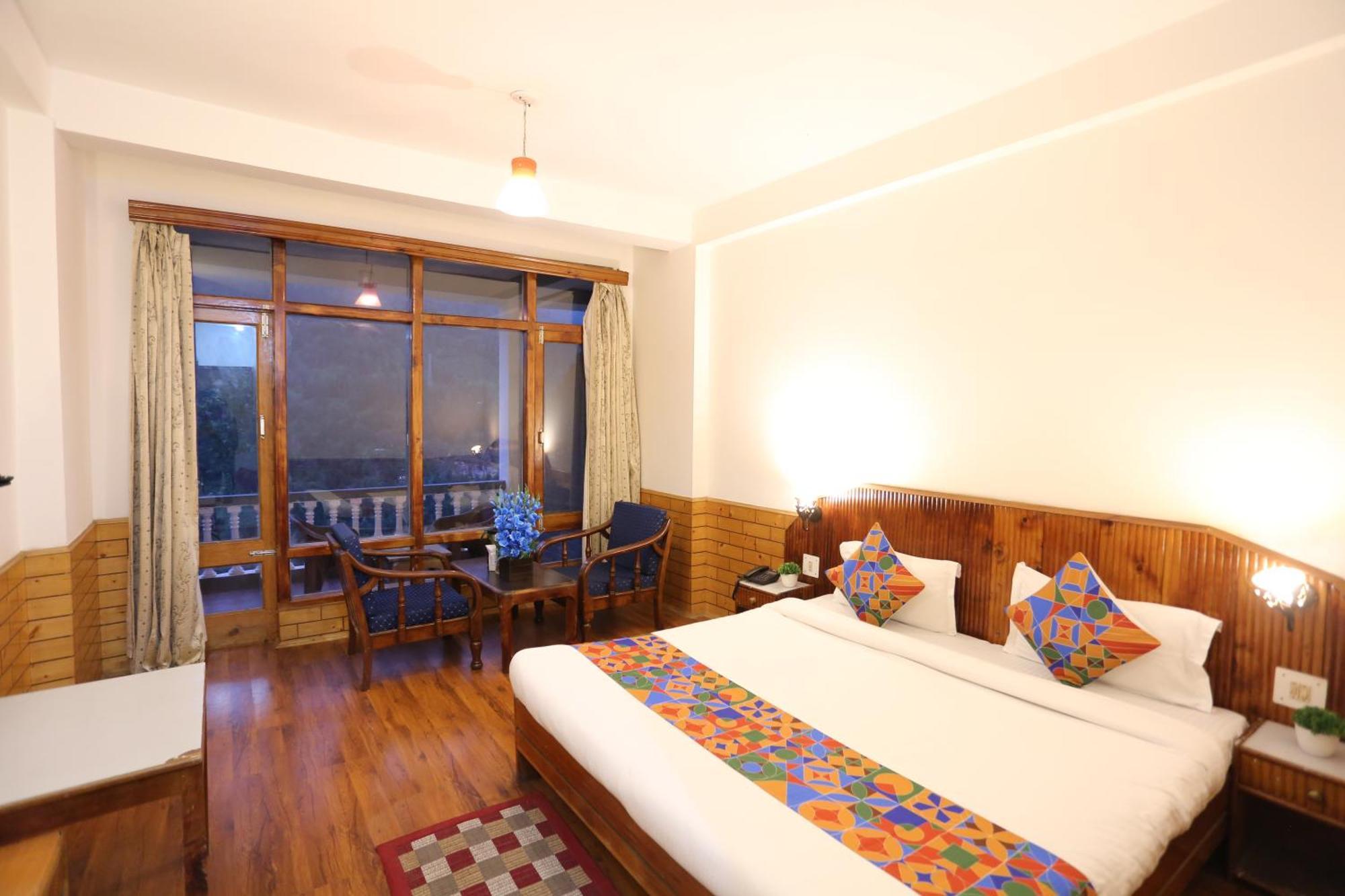 Hotel Surbhi Vashist Extérieur photo