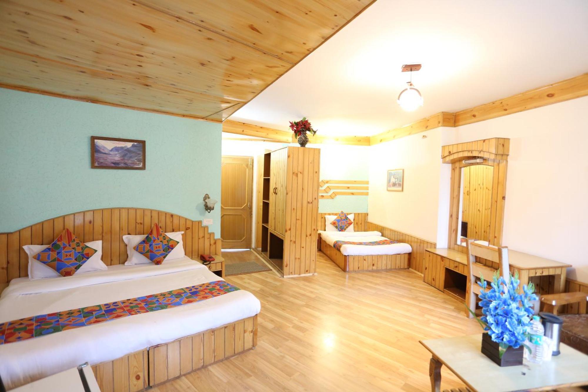 Hotel Surbhi Vashist Extérieur photo
