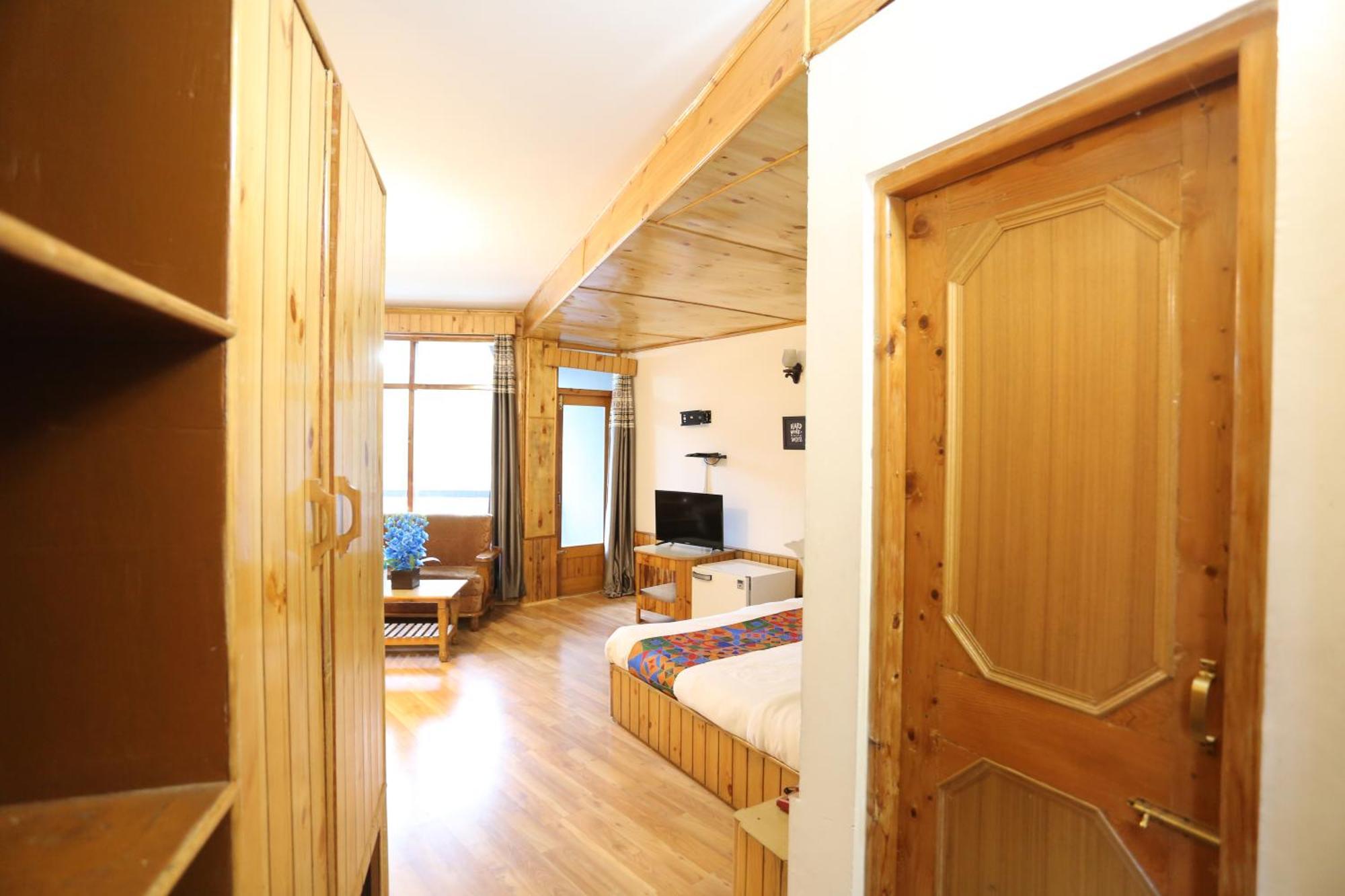 Hotel Surbhi Vashist Extérieur photo
